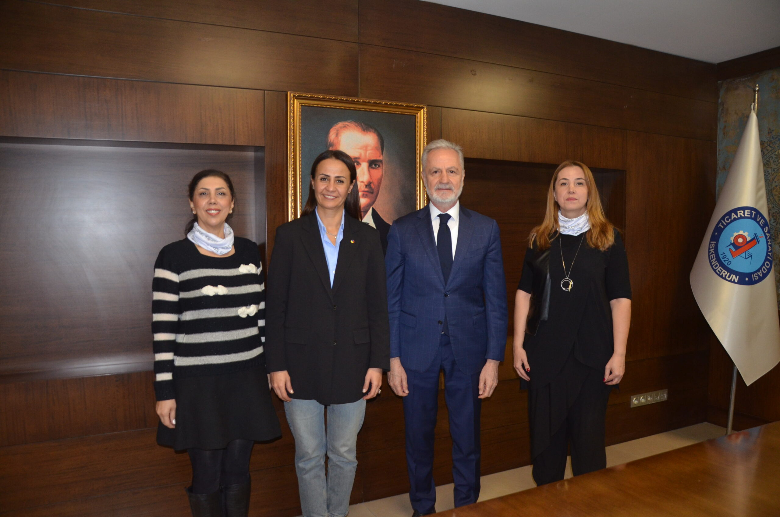 TOHUMLUK VAKFI İSKENDERUN’DA KÜÇÜK İŞLETMELERİN YANINDA