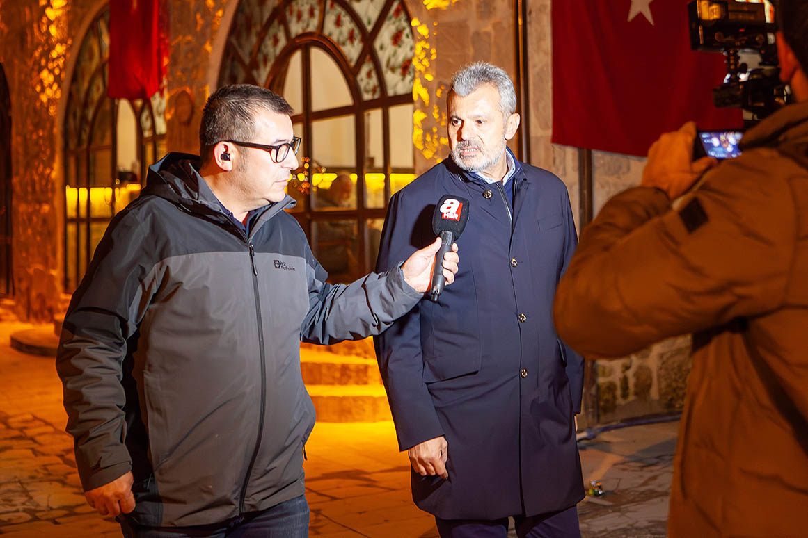 ÖNTÜRK: HATAY’IMIZI AYAĞA KALDIRACAĞIZ