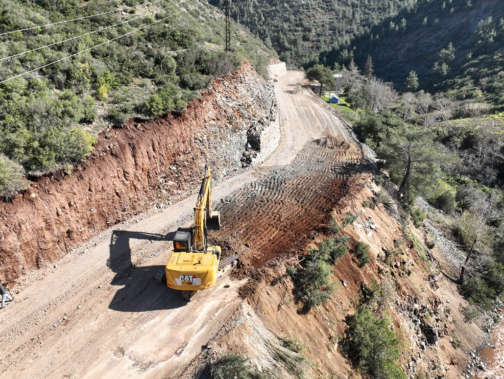 HBB İL GENELİNDE YOL YAPIM VE ONARIM ÇALIŞMALARINA DEVAM EDİYOR