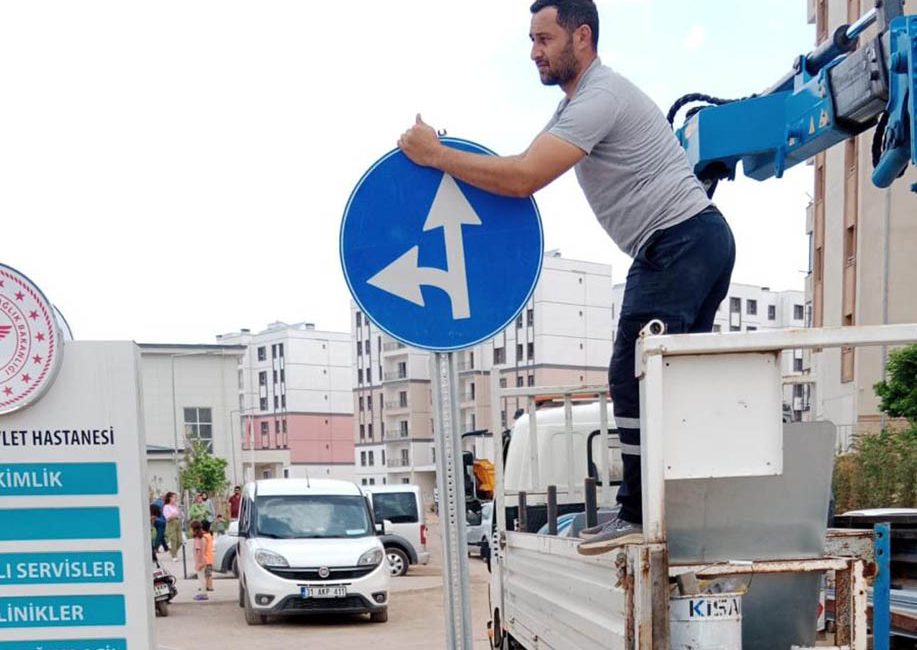 Hatay Büyükşehir Belediyesi, kavşaklarda