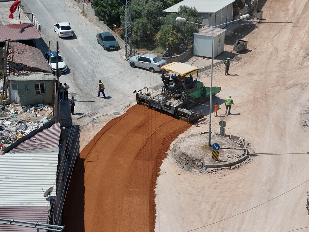 HBB NARLICA’DA YOL SORUNUNU ÇÖZÜYOR