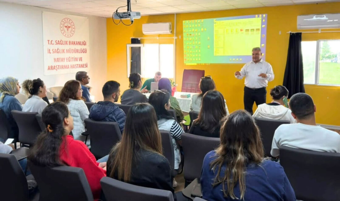 HATAY EĞİTİM VE ARAŞTIRMA HASTANESİ’NDEN ENGELSİZ İLETİŞİM İÇİN ÖRNEK ADIM! Hatay Eğitim ve Araştırma Hastanesi, sağlık hizmetlerinde erişilebilirliği artırmak ve