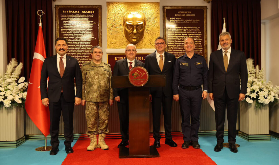 Bir dizi ziyaret ve programa katılmak üzere İskenderun’a gelen Millî
