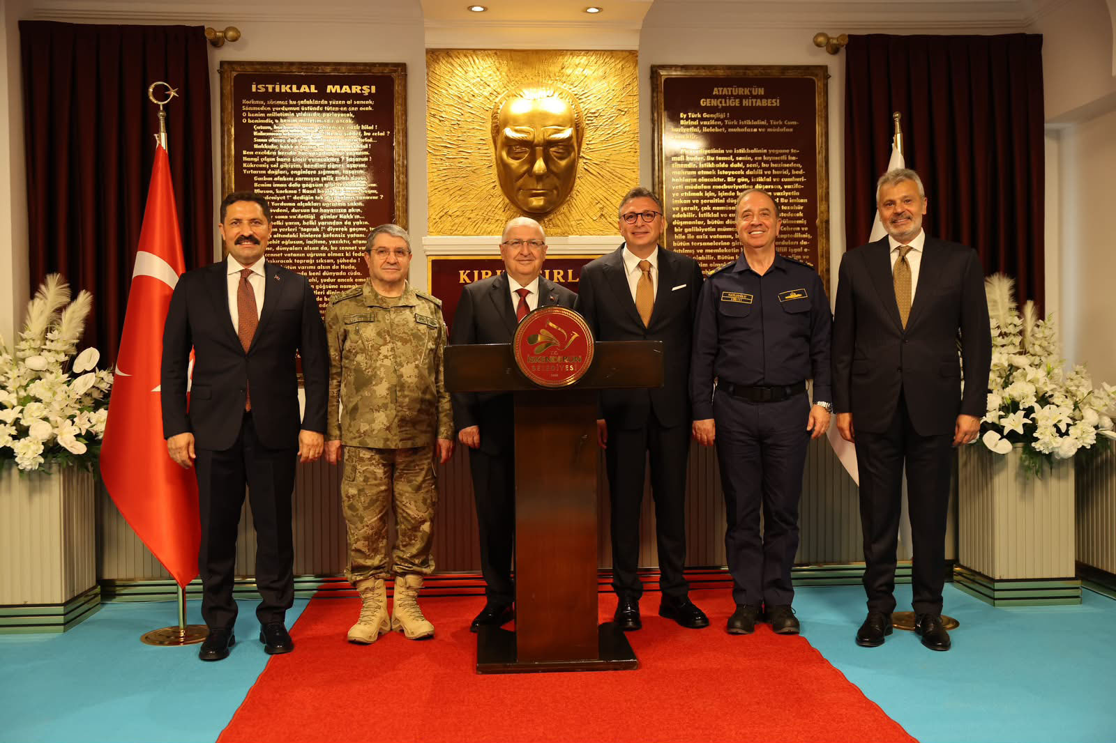 MİLLÎ SAVUNMA BAKANI YAŞAR GÜLER’DEN İSKENDERUN BELEDİYESİ’NE ZİYARET Bir dizi ziyaret ve programa katılmak üzere İskenderun’a gelen Millî