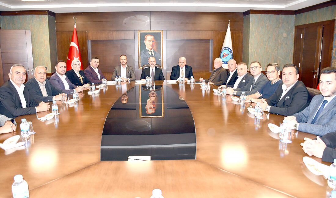 AK Parti Hatay Milletvekili Abdulkadir Özel’den İTSO’ya Ziyaret AK Parti Hatay Milletvekili Abdulkadir Özel, İskenderun Ticaret ve Sanayi